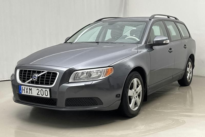 Grå Begagnad 2009 Volvo V70 Kinetic Kombi | 29 000 kr - Bild 1/4