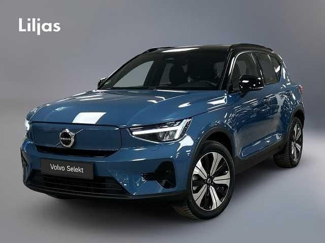 Begagnad Volvo XC40 Core 175 kW (238 HK) 2022 Blå SUV