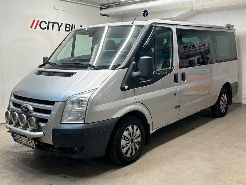 Grå Begagnad 2010 Ford Transit Kombi | 94 900 kr (Lite dyr) - Bild 1/4