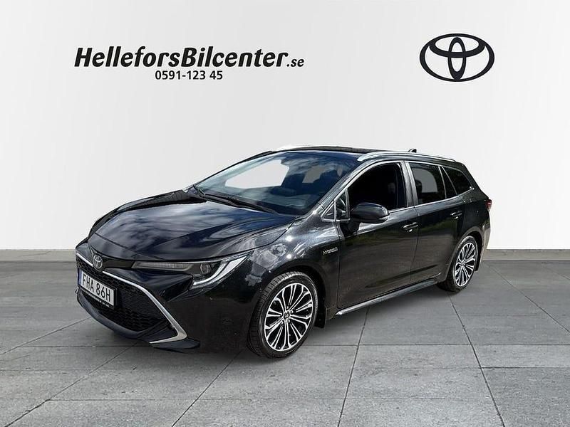 Svart Begagnad 2019 Toyota Corolla Play Kombi | 239 500 kr (Marknadspris) - Bild 1/3