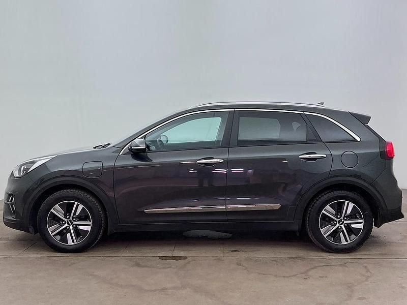 Begagnad Kia Niro Advance 141 HK (103 kW) 2022 Grå SUV