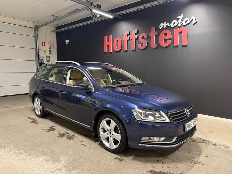 Mörkblå Begagnad 2011 VW Passat GT Kombi | 59 900 kr (Lite dyr) - Bild 1/4