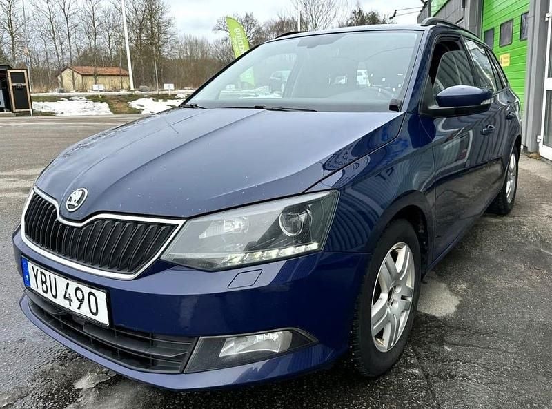 Begagnad Skoda Fabia Style 90 HK (66 kW) 2016 Blå Kombi