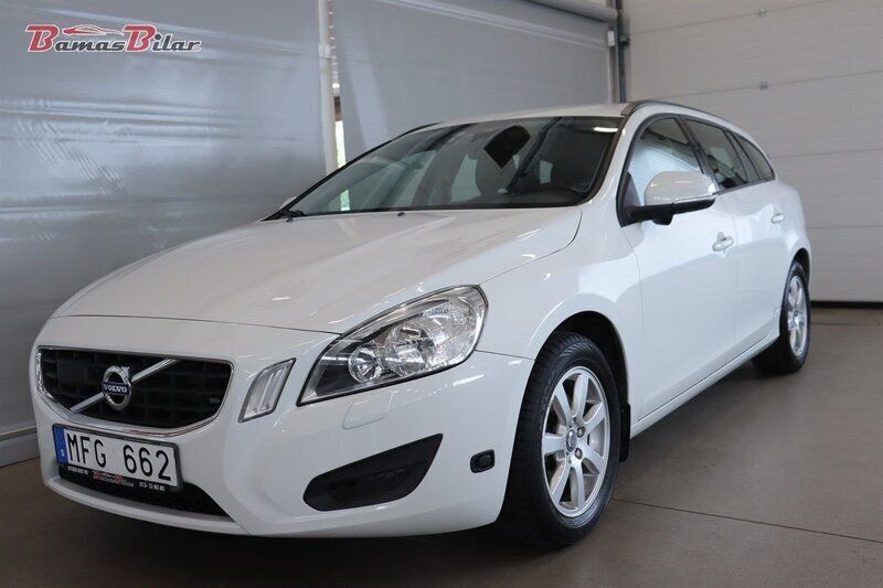 Vit Begagnad 2012 Volvo V60 Kinetic Kombi | 109 900 kr (Bra pris) - Bild 1/4