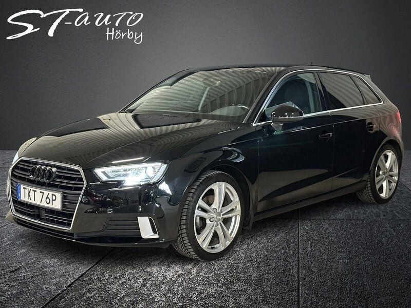 Svart Begagnad 2019 Audi A3 Sportback Sport Halvkombi | 209 900 kr (Lite dyr) - Bild 1/4