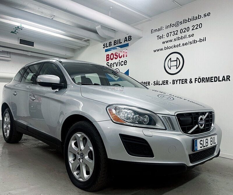 Silver Begagnad 2011 Volvo XC60 Summum SUV | 84 900 kr (Bra pris) - Bild 1/4