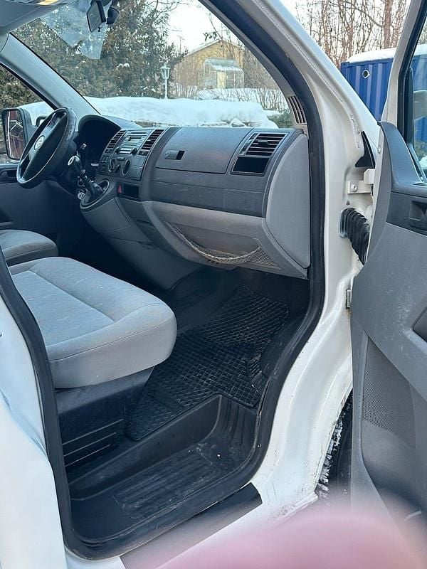 Begagnad VW T5 131 HK (96 kW) 2007 Van
