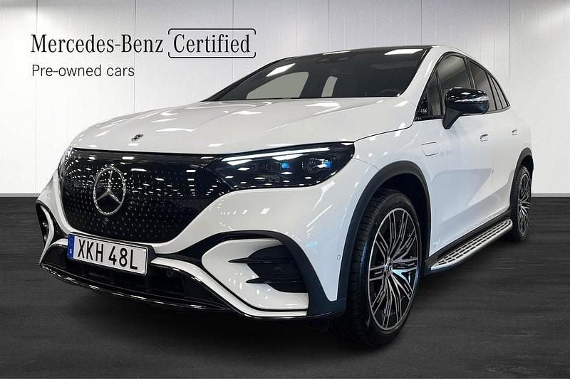 Vit (manufaktur opalvit bright) Begagnad 2024 Mercedes EQE350 SUV AMG SUV | 779 000 kr - Bild 1/4