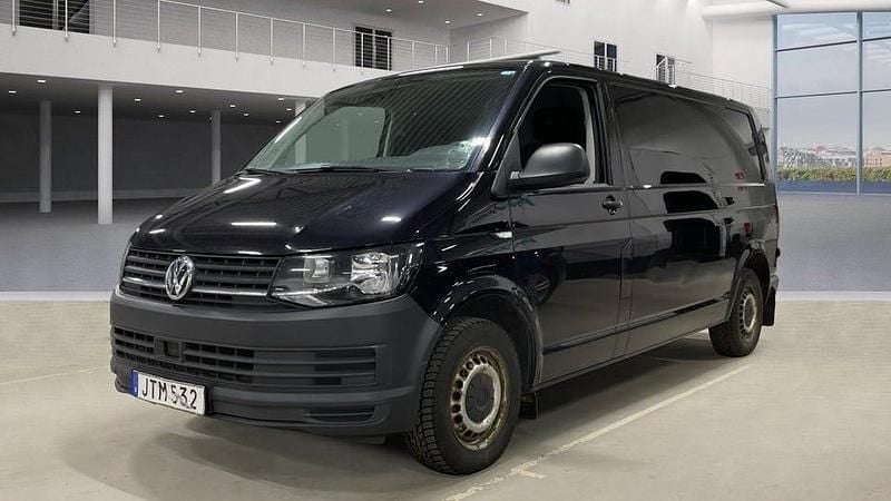 Svart Begagnad 2017 VW T6 Van | 99 000 kr (Superpris) - Bild 1/4