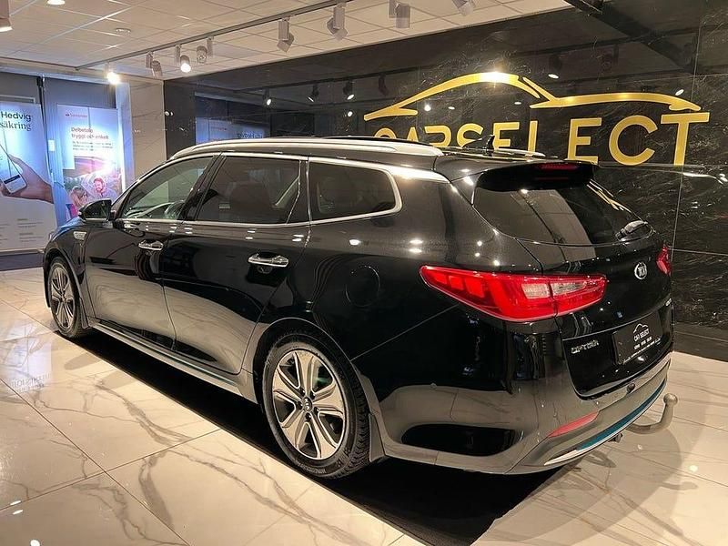 Begagnad Kia Optima Sport 205 HK (150 kW) 2018 Svart Kombi