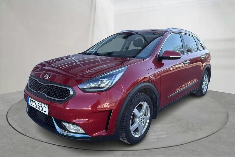 Begagnad Kia Niro Advance 141 HK (103 kW) 2019 Röd SUV