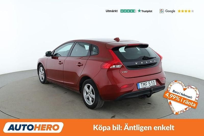 Begagnad Volvo V40 Kinetic 124 HK (91 kW) 2016 Röd Kombi
