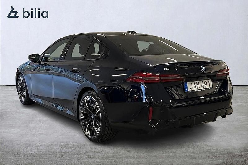 Begagnad BMW i5 Comfort Edition 442 kW (601 HK) 2023 Svart Sedan