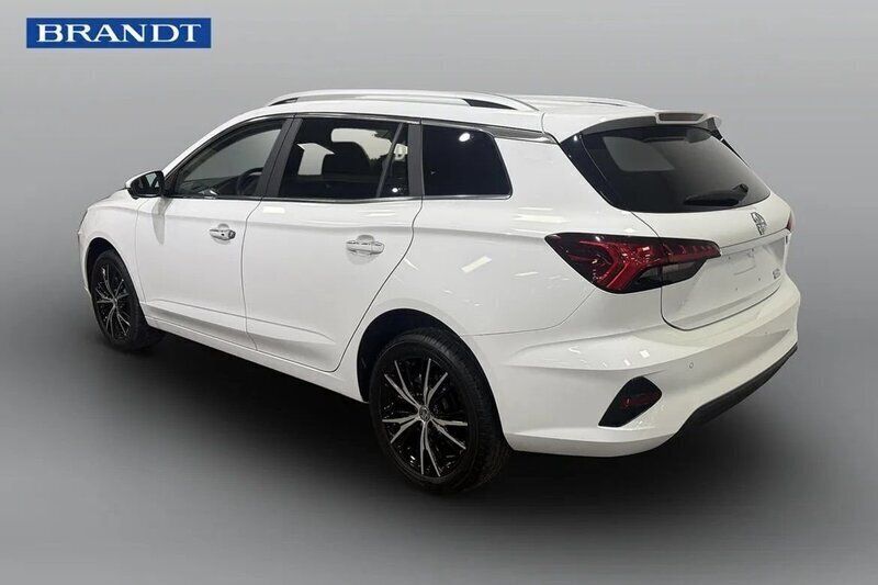 Begagnad MG MG5 EV Long Range Luxury 116 kW (158 HK) 2023 Vit Kombi