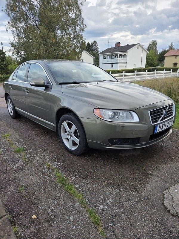 Grön Begagnad 2009 Volvo S80 Summum Sedan | 30 000 kr (Superpris) - Bild 1/4