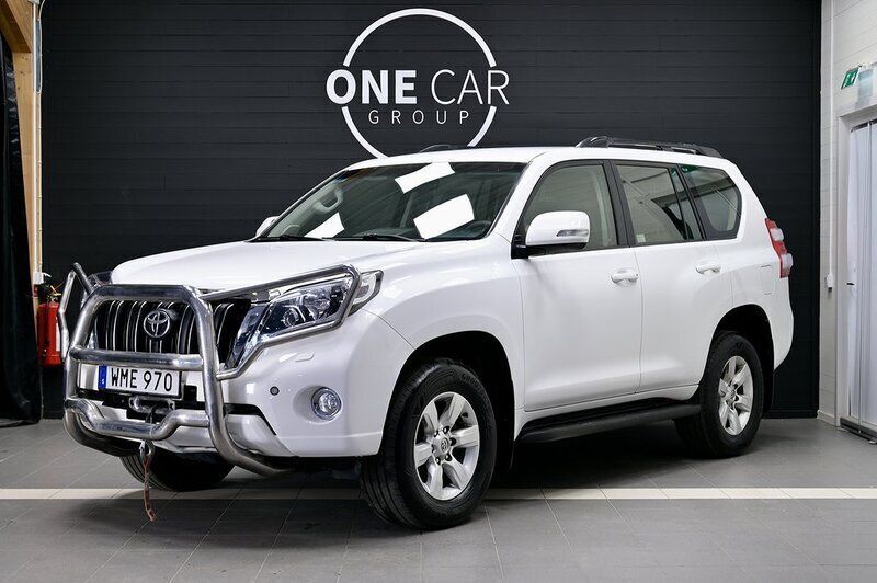 Vit Begagnad 2015 Toyota Land Cruiser SUV | 469 800 kr (Lite dyr) - Bild 1/4