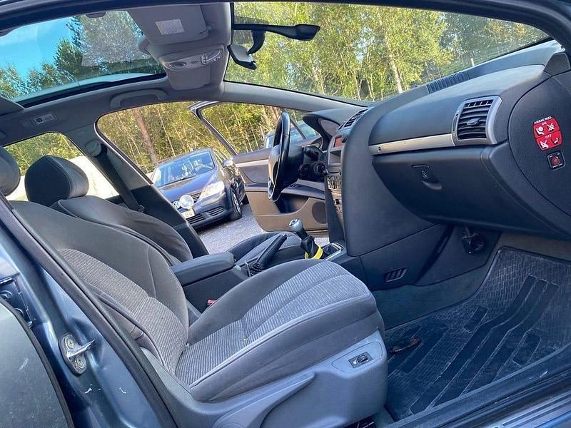 Begagnad Peugeot 407 136 HK (100 kW) 2005 Mörkgrå Kombi