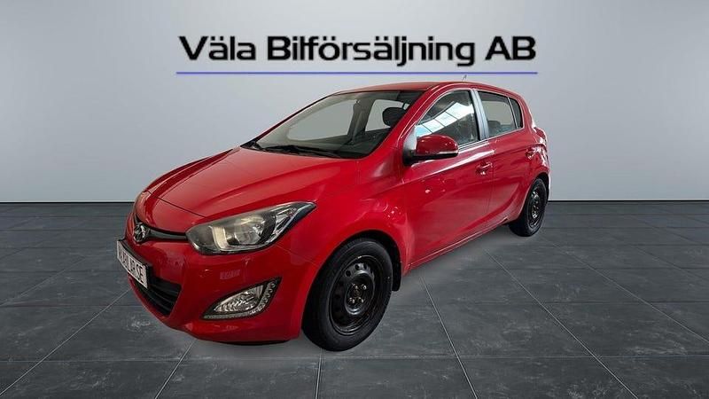 Ljusbrun Begagnad 2012 Hyundai i20 Select Halvkombi | 57 900 kr (Lite dyr) - Bild 1/4