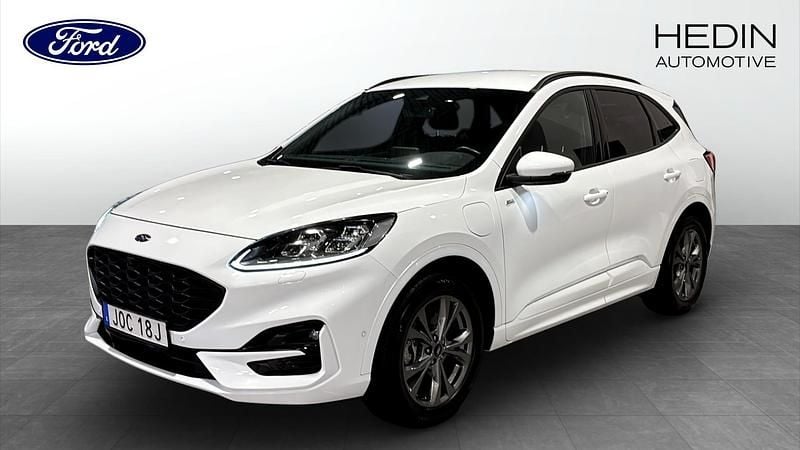 Frozen white Begagnad 2020 Ford Kuga ST-Line X SUV | 269 900 kr (Marknadspris) - Bild 1/4