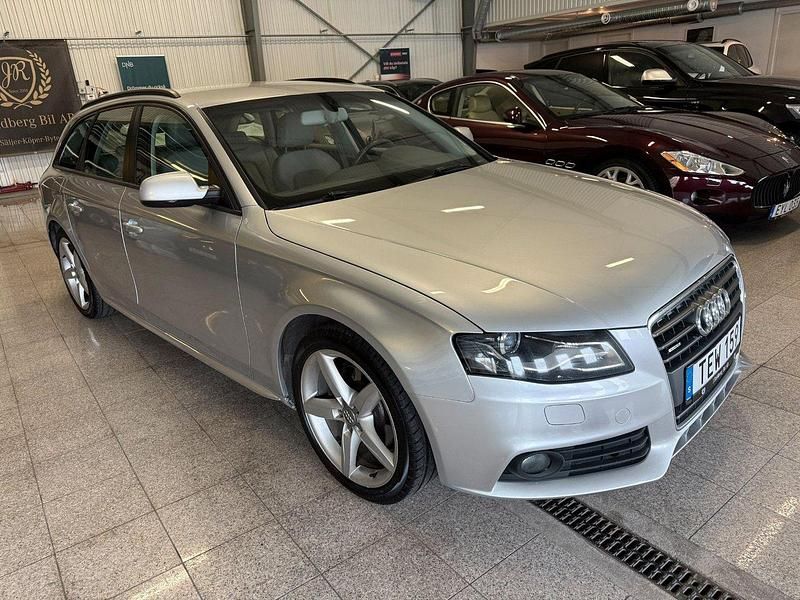 Silver Begagnad 2009 Audi A4 Kombi | 65 900 kr (Dyr) - Bild 1/4