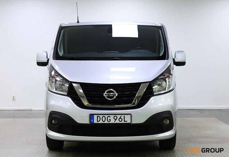 Silver Begagnad 2022 Nissan NV300 Van | 159 900 kr (Bra pris) - Bild 1/4