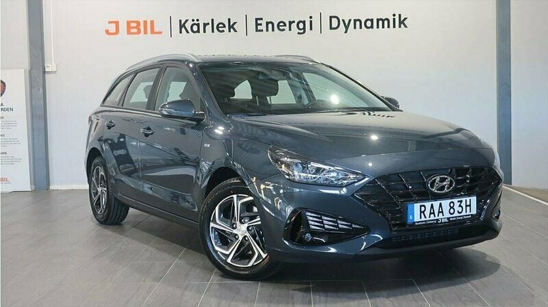 Blå (teal) Begagnad 2022 Hyundai i30 Essential Kombi | 199 900 kr (Marknadspris) - Bild 1/4