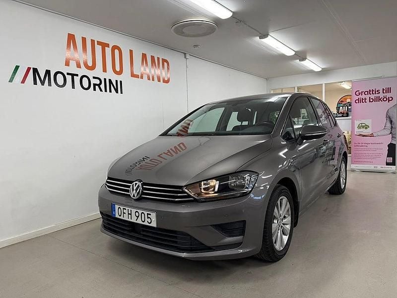 Grå Begagnad 2016 VW Golf VII Halvkombi | 169 900 kr (Marknadspris) - Bild 1/4
