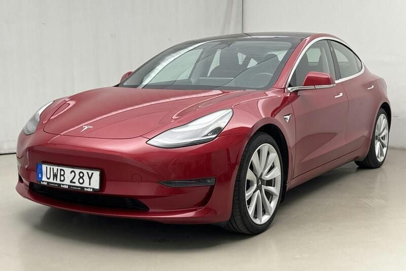 Röd Begagnad 2019 Tesla Model 3 Sedan | 205 000 kr (Bra pris) - Bild 1/4