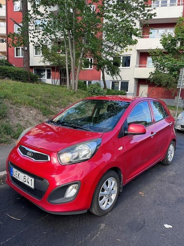 Röd Begagnad 2014 Kia Picanto Halvkombi | 46 000 kr (Bra pris) - Bild 1/4