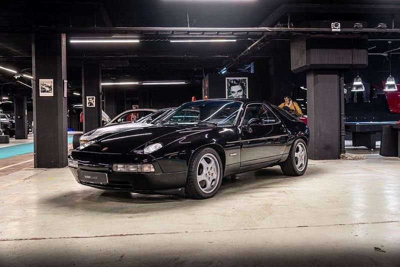 Svart Begagnad 1992 Porsche 928 Sportkupé | 525 000 kr - Bild 1/4