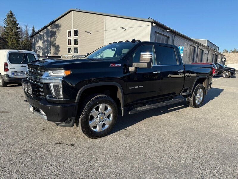 Svart Begagnad 2021 Chevrolet Silverado LTZ Van | 998 750 kr (Marknadspris) - Bild 1/4