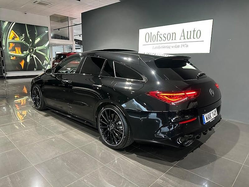 Begagnad Mercedes CLA35 AMG Shooting Brake AMG 306 HK (225 kW) 2023 Kosmossvart  metalliclack Kombi