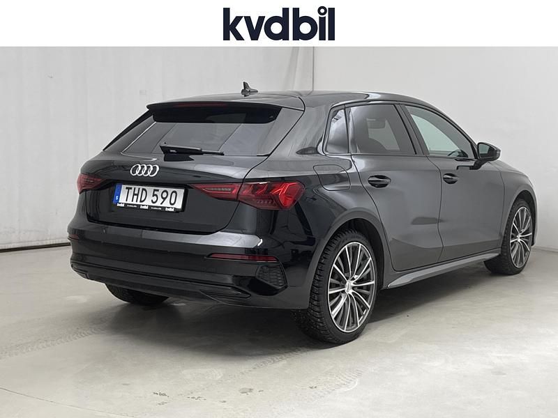 Begagnad Audi A3 Advanced Plus 2023 Svart