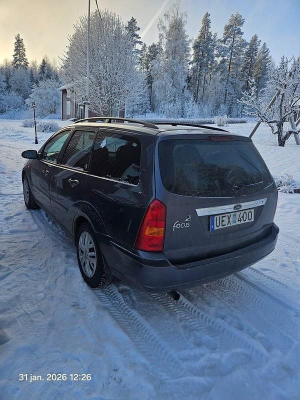 Begagnad 2003 Ford Focus Kombi | 11 000 kr (Bra pris) - Bild 1/4