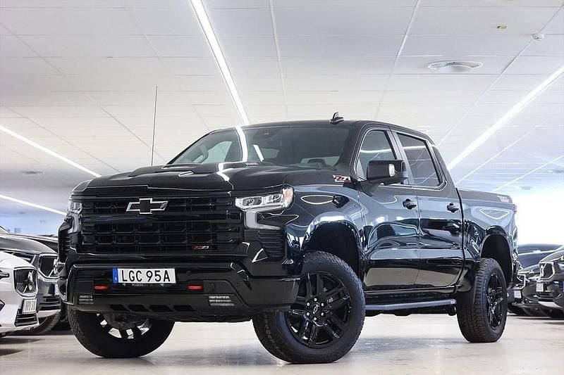 Ny Chevrolet Silverado 2025 Svart Pickup