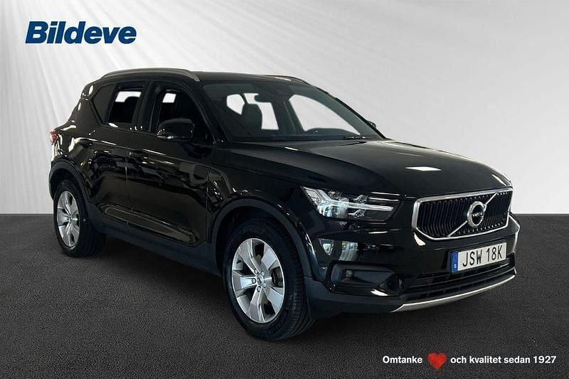 Svart Begagnad 2019 Volvo XC40 Momentum SUV | 279 900 kr (Bra pris) - Bild 1/4