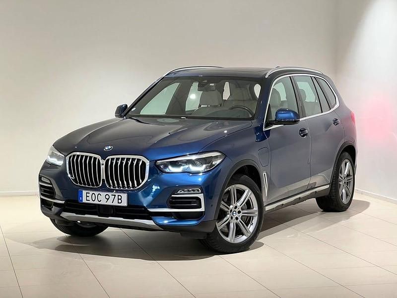 Blå Begagnad 2021 BMW X5 Comfort Edition SUV | 539 000 kr - Bild 1/4