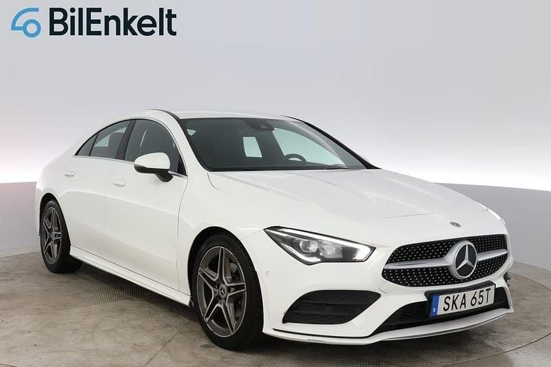 Vit Begagnad 2019 Mercedes CLA180 AMG Sedan | 234 900 kr (Superpris) - Bild 1/4