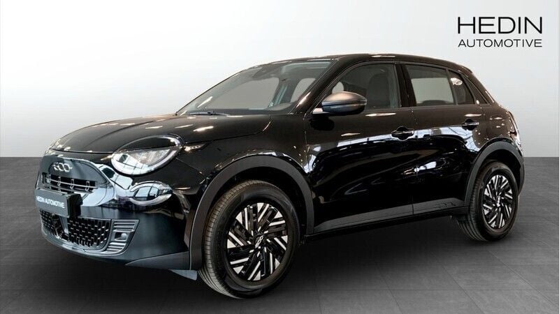 Röd (red) Ny 2024 Fiat 600 Pop SUV | 290 800 kr (Marknadspris) - Bild 1/4