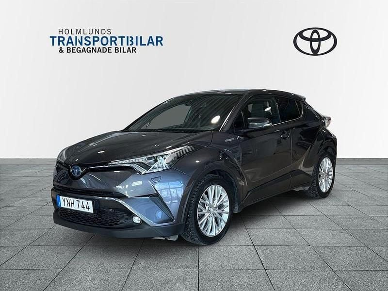 Begagnad Toyota C-HR Executive 124 HK (91 kW) 2018 Grå SUV