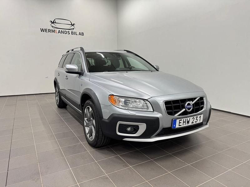 Silver Begagnad 2012 Volvo XC70 Ocean Race Kombi | 139 900 kr (Marknadspris) - Bild 1/4