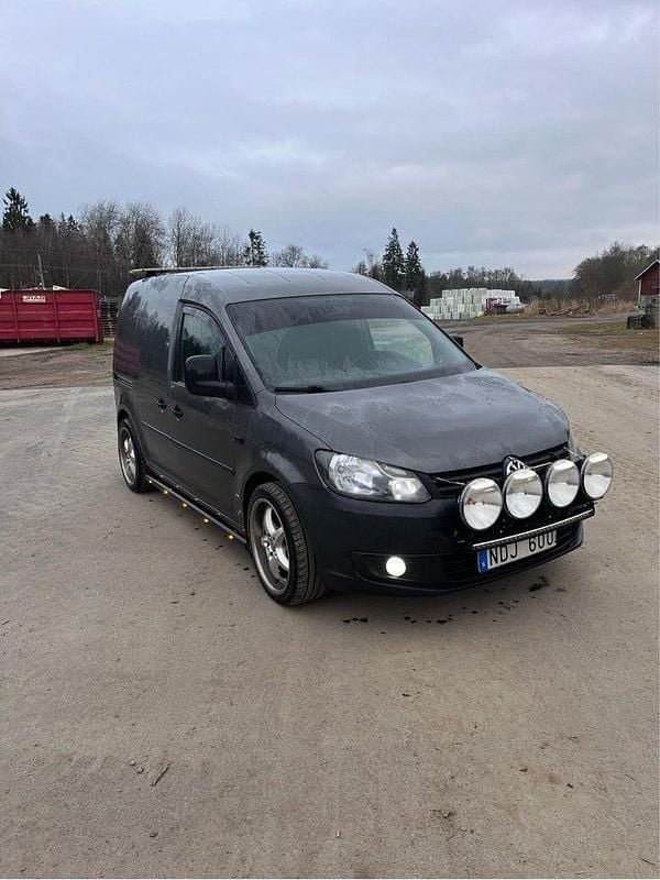 Begagnad 2013 VW Caddy Minibuss | 75 000 kr (Lite dyr) - Bild 1/4