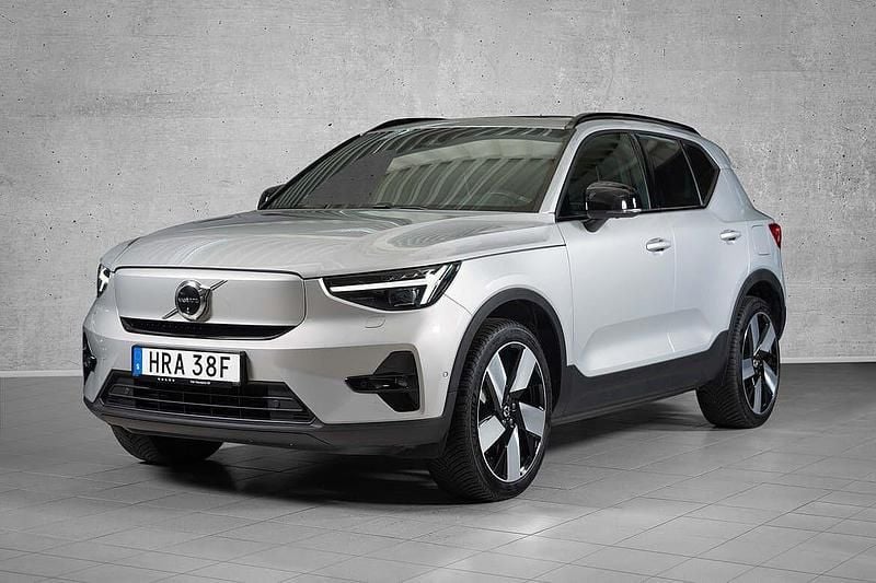 Silver Begagnad 2024 Volvo XC40 Ultimate SUV | 489 000 kr (Lite dyr) - Bild 1/4