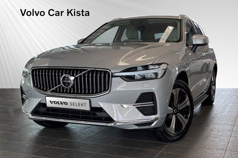 Silver Begagnad 2022 Volvo XC60 Plus SUV | 509 000 kr (Marknadspris) - Bild 1/3