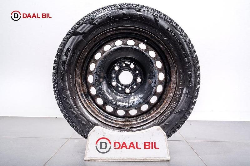 Begagnad VW Golf VII Style 122 HK (89 kW) 2013 Grå Halvkombi