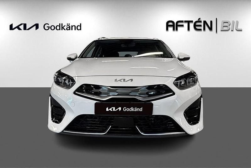 Begagnad Kia Ceed Sportswagon 2024 Vit Kombi