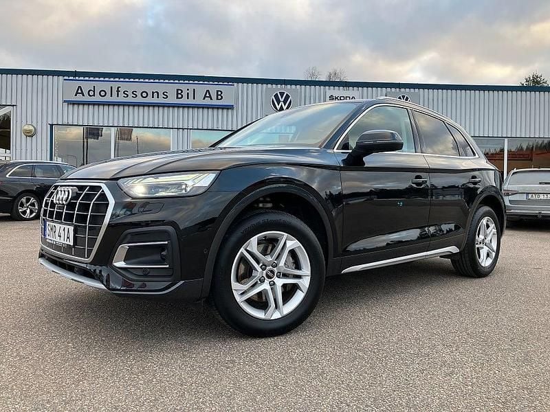 Svart Begagnad 2024 Audi Q5 Advanced SUV | 488 000 kr (Marknadspris) - Bild 1/4