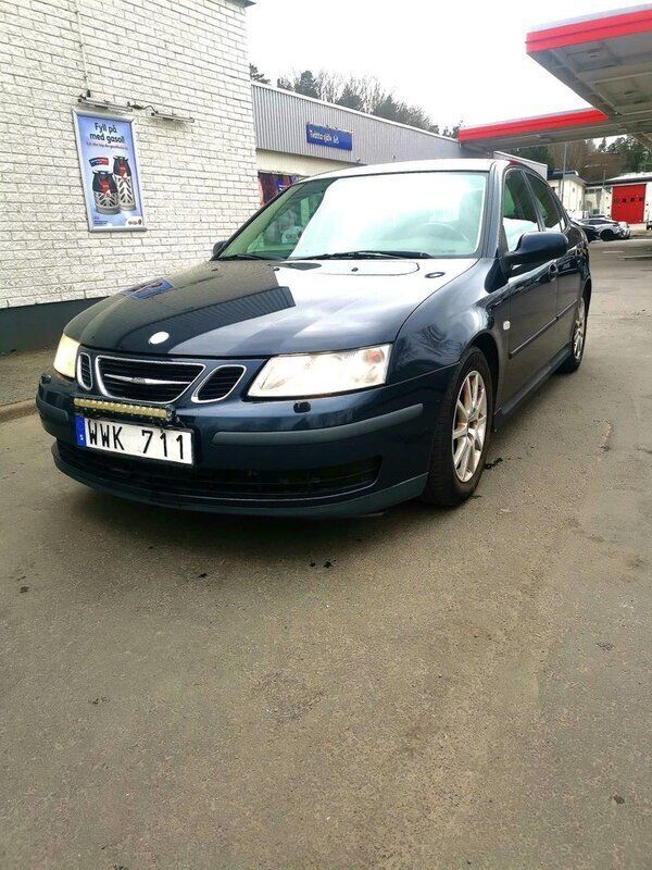 Blå Begagnad 2005 Saab 9-3 Linear Sedan | 34 000 kr (Bra pris) - Bild 1/4