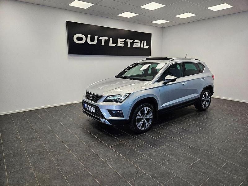 Silver Begagnad 2016 Seat Ateca 4Drive SUV | 199 000 kr (Marknadspris) - Bild 1/4