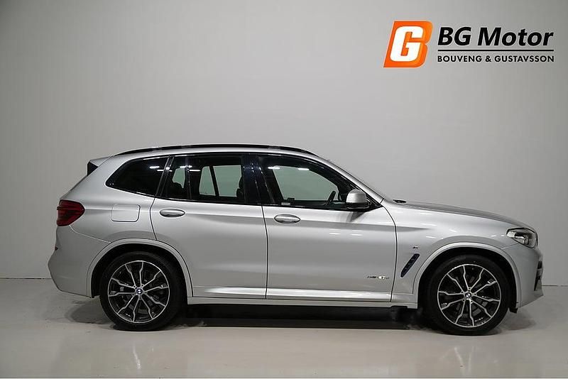 Begagnad BMW X3 M Sport 190 HK (139 kW) 2017 Silver SUV